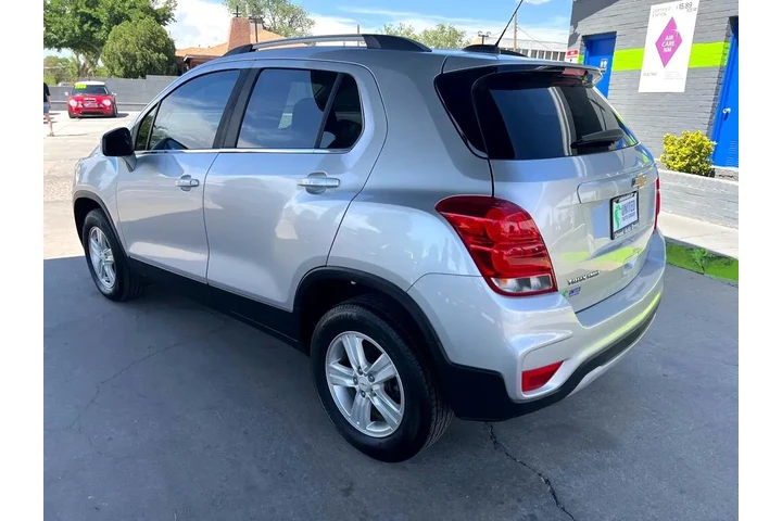 2017 Trax LT AWD image 7