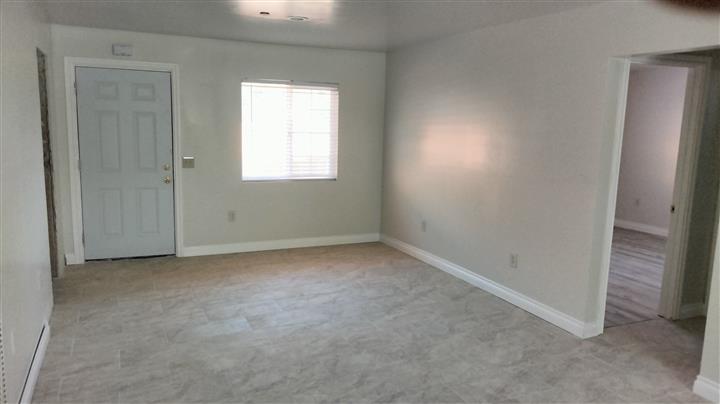 $1500 : APARTAMENTO NUEVO DE UNA RECAM image 5