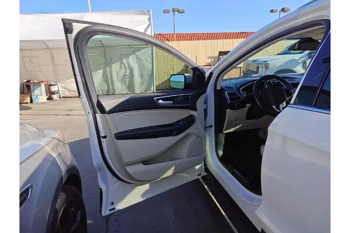 $20523 : Ford Edge 2020 Titanium 4dr image 5