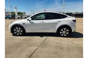 $27880 : Tesla Model Y 2021 AWD Long thumbnail