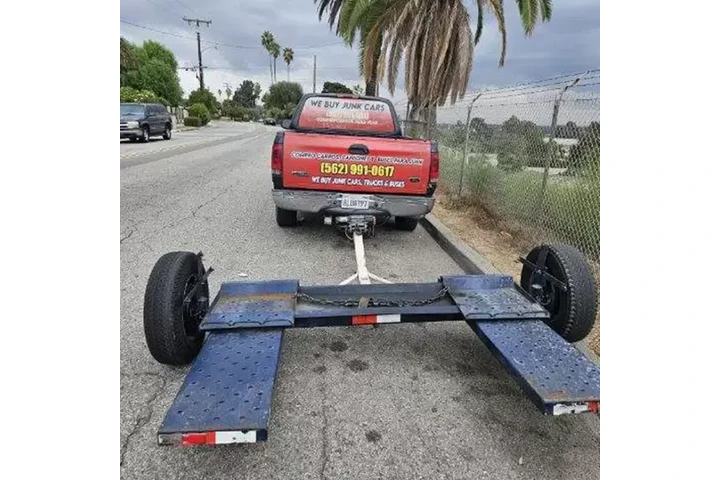 Morales Junk Cars image 4