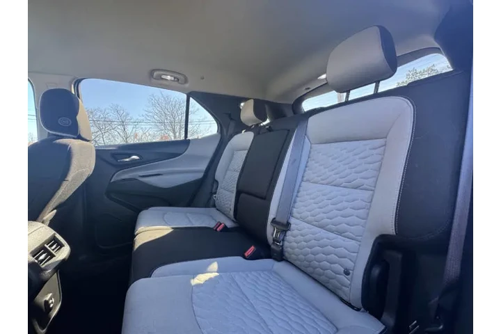 $13999 : 2021 Equinox LS image 10