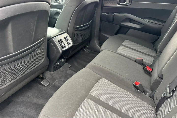 $21700 : Kia Sorento 2022 AWD LX 4dr image 7