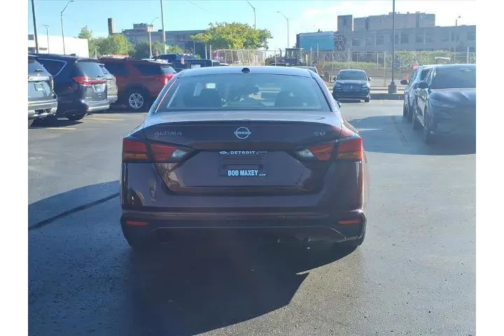 $17095 : Nissan Altima 2023 2.5 SV 4d image 5