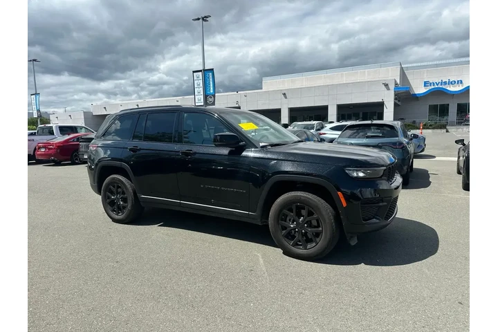 $37998 : Jeep Grand Cherokee 2025 4x4 image 2