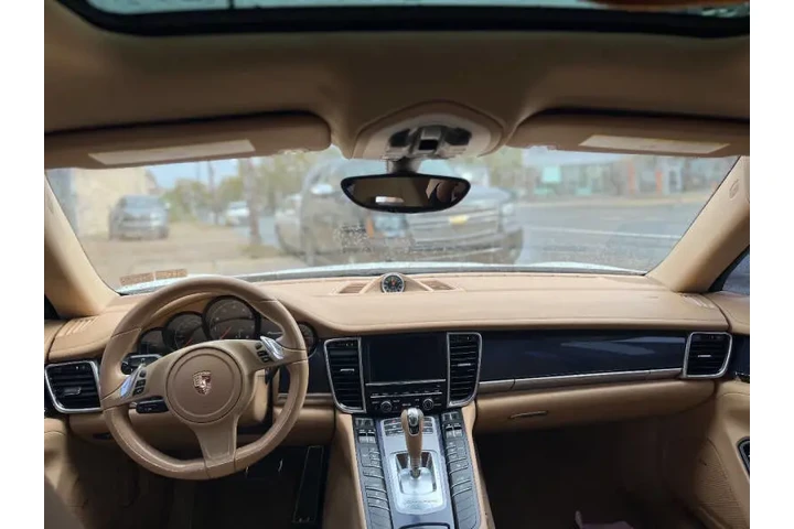 $18995 : 2013 Panamera image 6