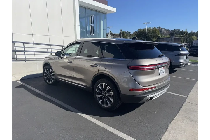 $24900 : Lincoln Corsair 2021 Reserve image 7