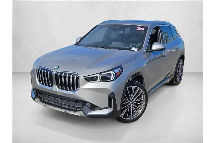$38777 : BMW X1 2025 AWD xDrive28i 4d image 1