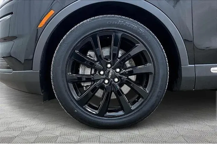 $39900 : Lincoln Nautilus 2023 AWD Re image 9