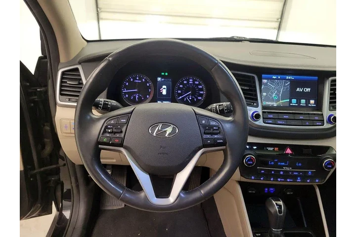 $14998 : Hyundai TUCSON 2018 Limited image 10