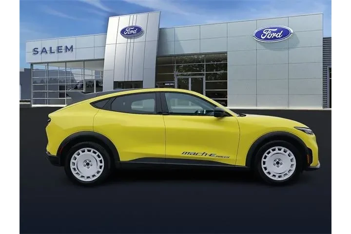 $39995 : Ford Mustang Mach-E 2025 AWD image 2