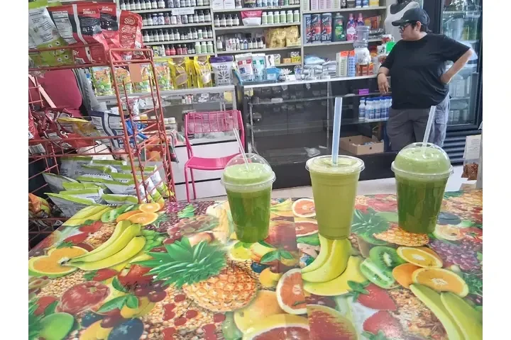 $110000 : TIENDA DE AGUA JUGOS VITAMINAS image 10