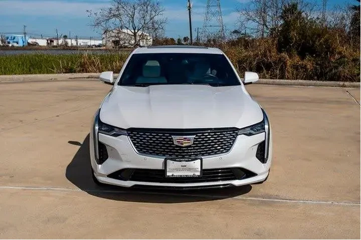 $29483 : Cadillac CT4 2023 Premium Lu image 3