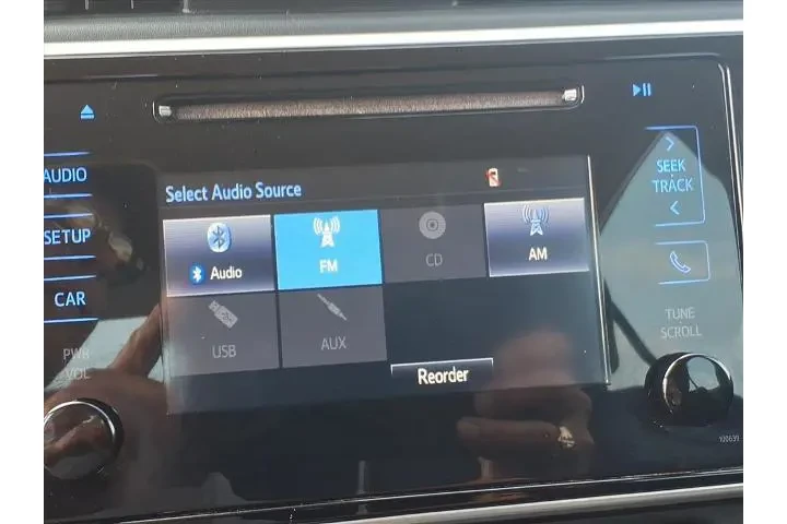 $16988 : Toyota Corolla 2017 SE 4dr S image 5