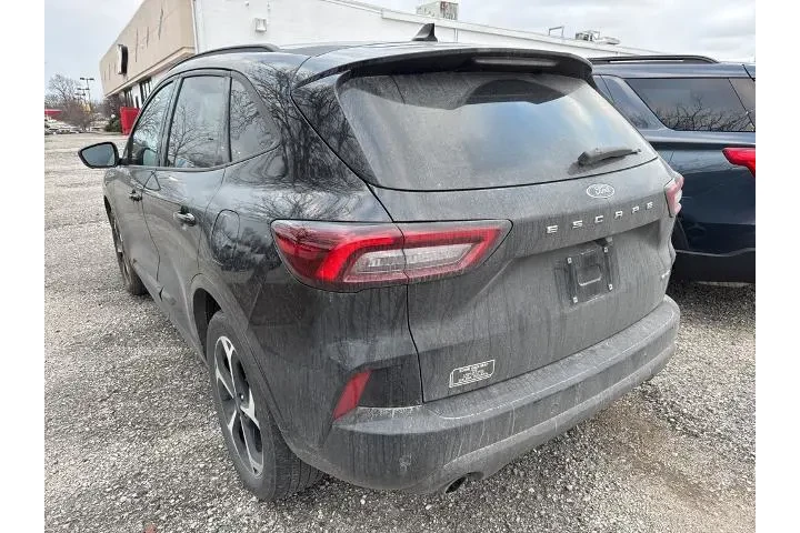 $27635 : Ford Escape 2024 AWD ST-Line image 9