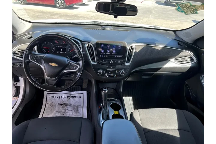 2019 Malibu RS image 9
