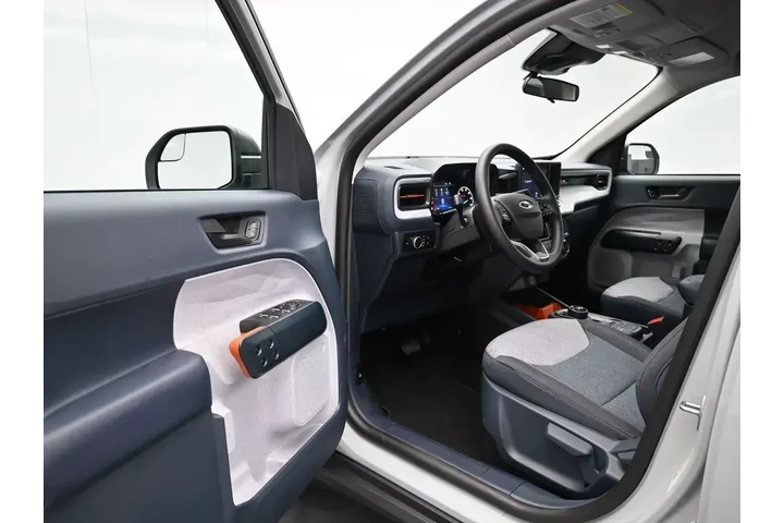 $30000 : Ford Maverick 2024 AWD XLT 4 image 9