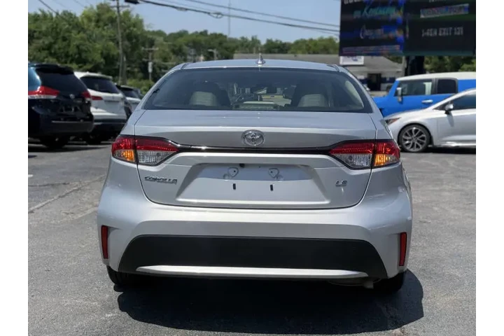 $17995 : 2022 Corolla LE image 5