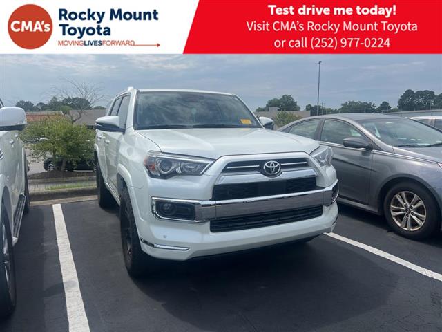 $41990 : PRE-OWNED 2021 TOYOTA 4RUNNER image 2