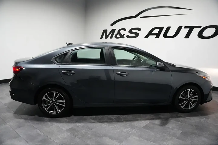 $16091 : 2022 Forte image 8