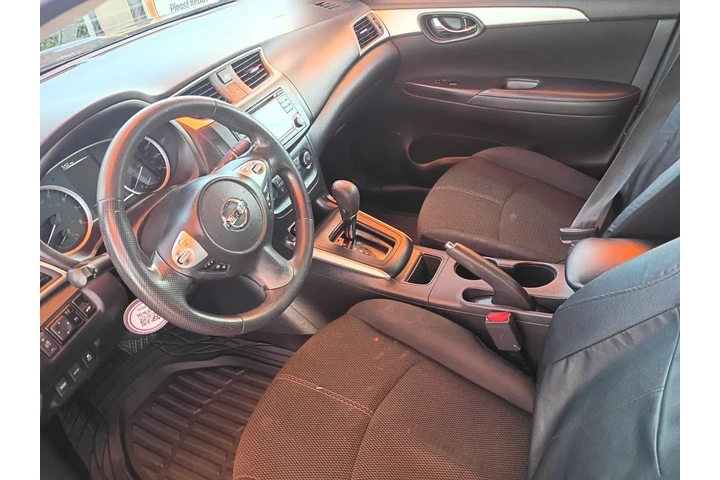 $5800 : Nisan Sentra tipo SR. image 2