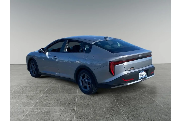 $29350 : Kia K4 2025 image 3