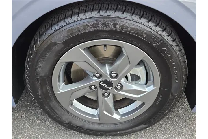 $18470 : Kia K5 2022 LXS 4dr Sedan image 8