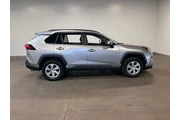 $26948 : Toyota RAV4 2021 AWD LE 4dr thumbnail