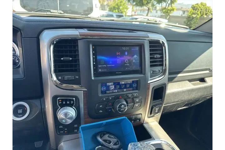 $23995 : Ram 1500 2017 4x4 Laramie 4d image 8