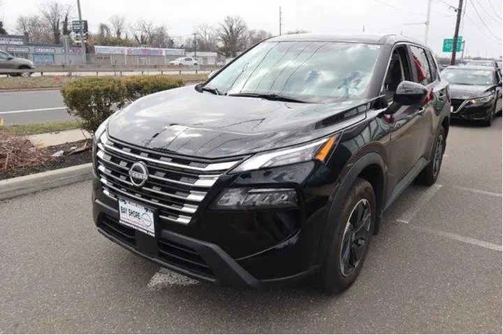 $23055 : Nissan Rogue 2025 AWD SV 4dr image 10