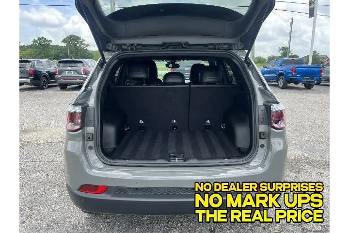 $23981 : Jeep Compass 2024 4x4 Limite image 5