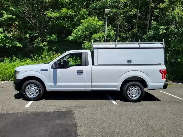 $9000 : Ford F150 2016 --- Reg Cab image 2