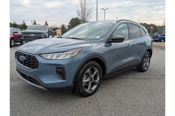 $24235 : Ford Escape 2025 ST-Line 4dr image 8