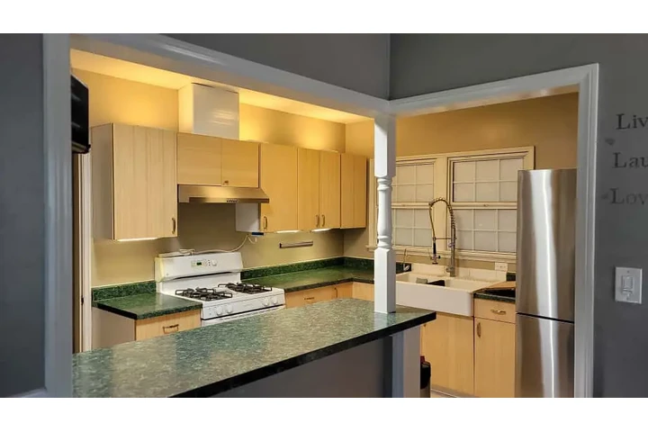 $2800 : Rento Casa en Downey image 6