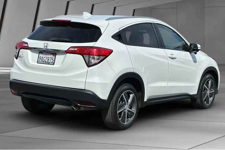 $21500 : Honda HR-V 2022 EX 4dr Cross image 4