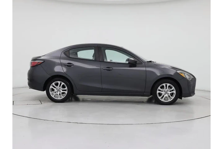 $13998 : Scion iA 2016 4dr Sedan 6A image 7