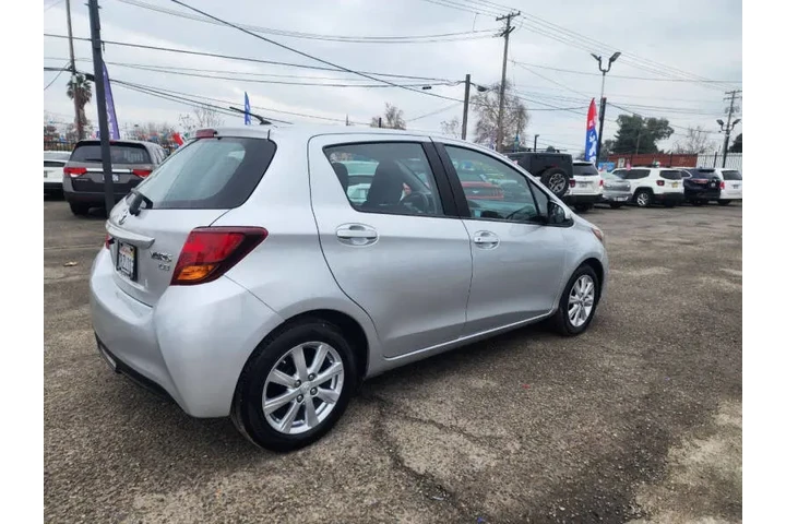 $10599 : 2016 Yaris 5-Door LE image 9