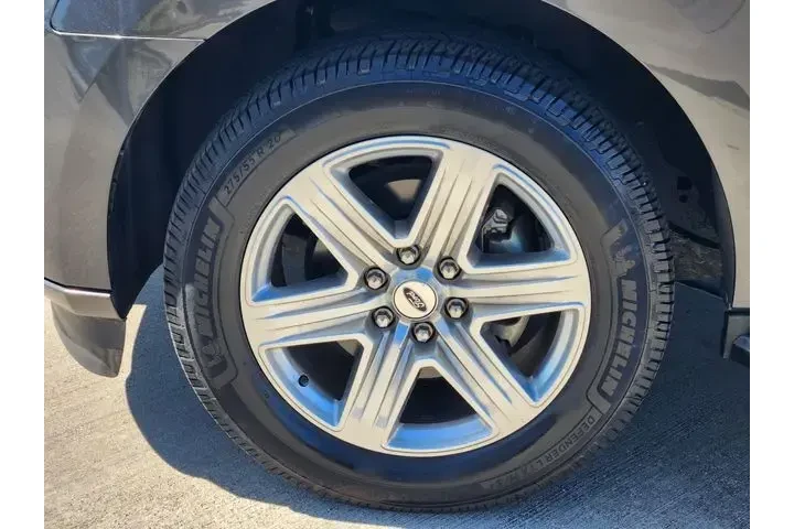 $28240 : Ford Expedition 2020 4x2 XLT image 10