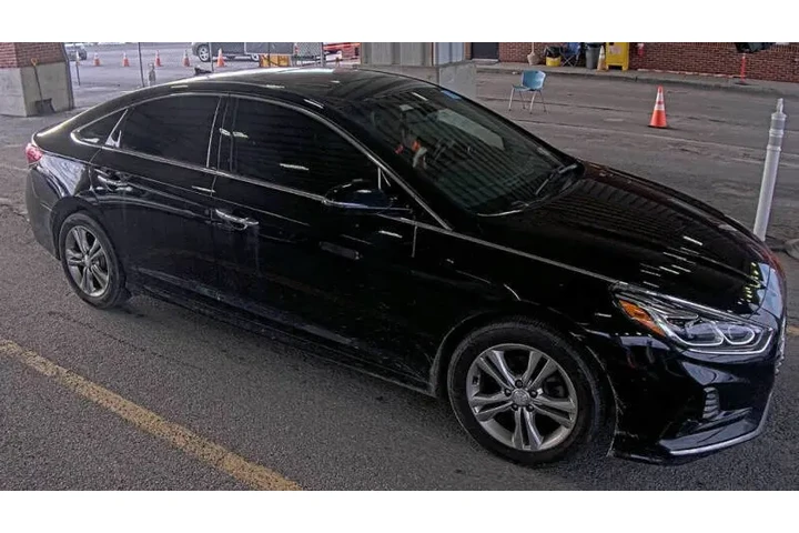 $11995 : 2018 Sonata Limited image 3