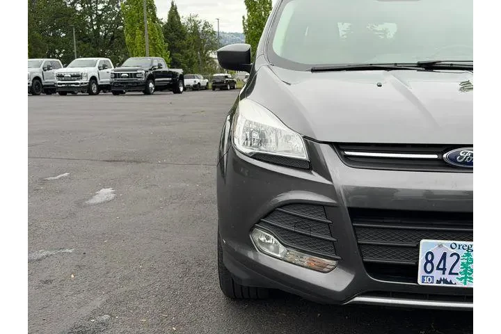 $10900 : Ford Escape 2015 SE 4dr SUV image 8