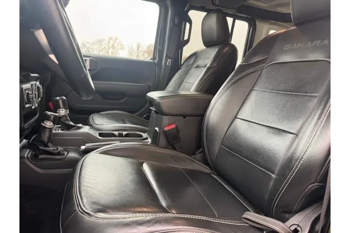 $24494 : Jeep Wrangler Unlimited 2021 image 8