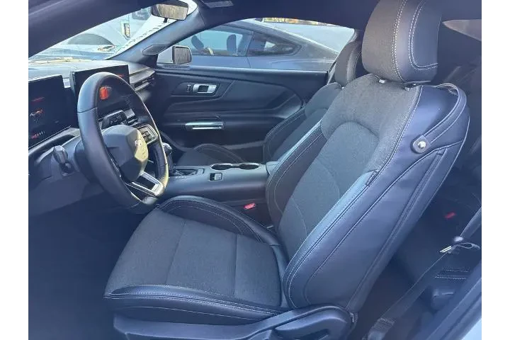 $27500 : Ford Mustang 2024 EcoBoost 2 image 7