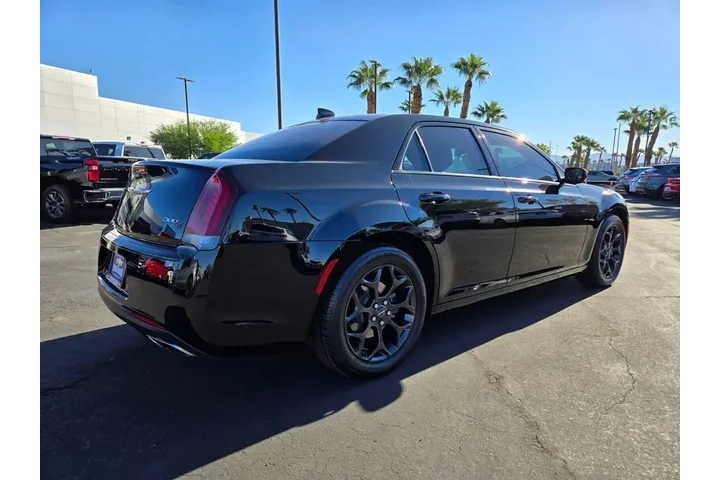 $22264 : Chrysler 300 2019 AWD S 4dr image 6