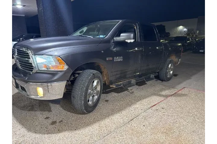 $19991 : Ram 1500 2016 4x4 SLT 4dr Cr image 2