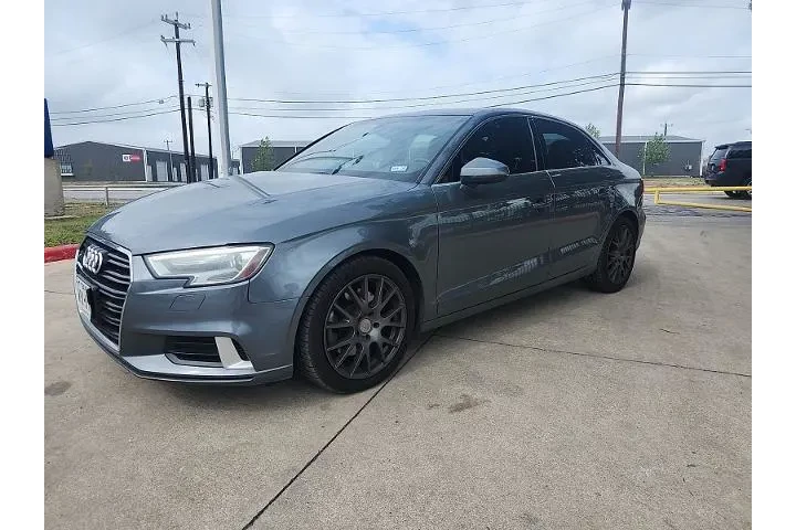 $16998 : Audi A3 2019 Titanium 40 TFS image 8