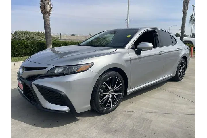 $26888 : Toyota Camry 2023 SE 4dr Sed image 1