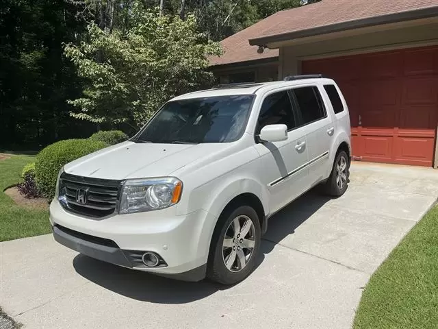 $8000 : 2012 Honda Pilot EX-L image 1