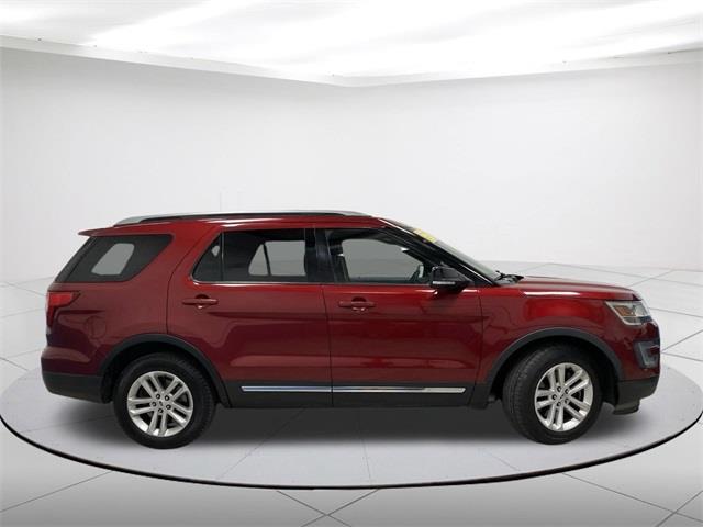 $13599 : Pre-Owned 2016 Explorer XLT image 2