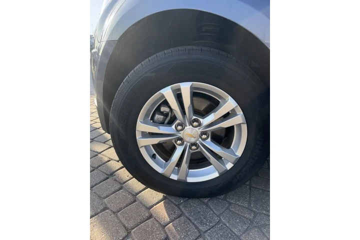 $11990 : 2014 Equinox LS image 9