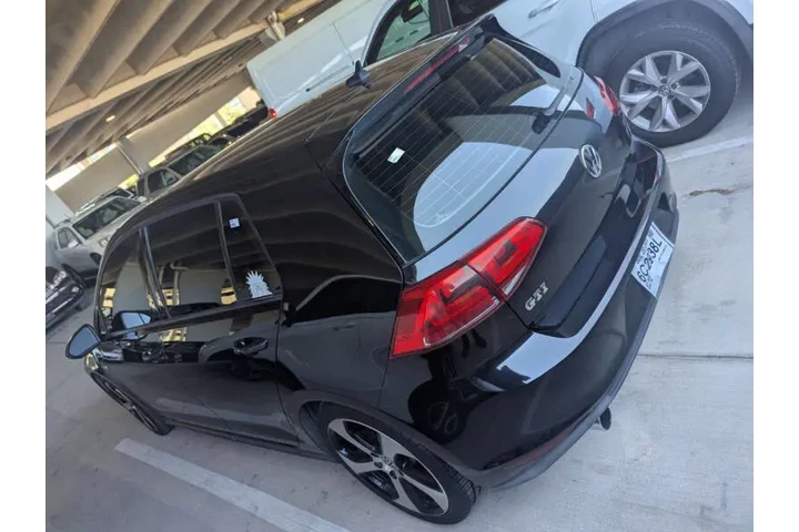 $11990 : 2015 Golf GTI S image 5